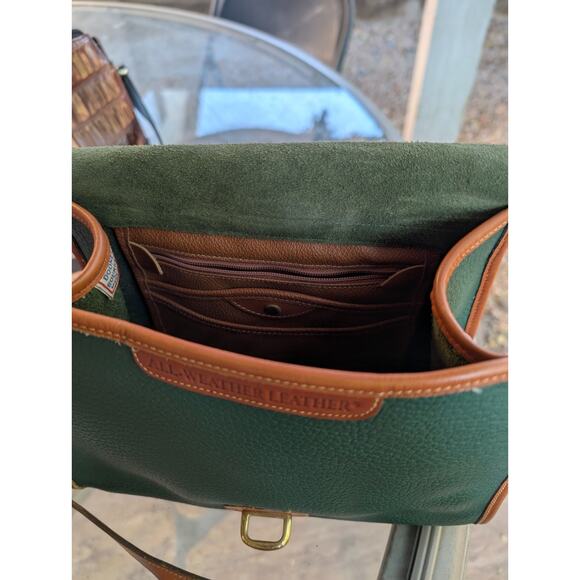 green and brown dooney and bourke purse - Picture 5 of 5